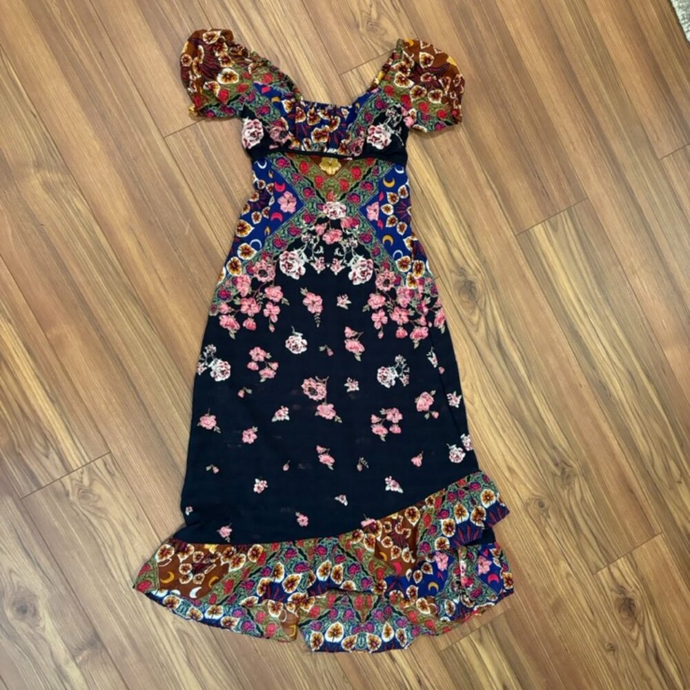 Busy Dreaming Midi Free People Dress Size Small - floral, cutout puff sleeves